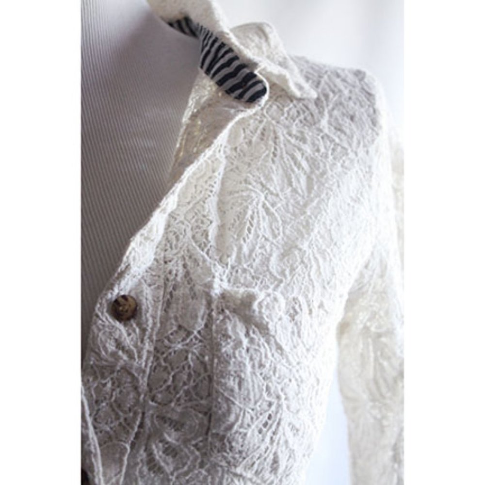 Volcom Cream Lace Button Up Blouse Size S - image 5